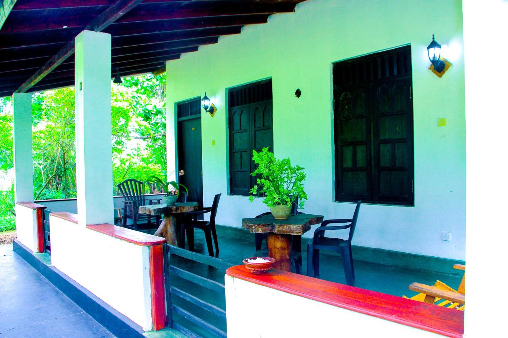 Banana Rest Sigiriya Bed & Breakfast Luaran gambar
