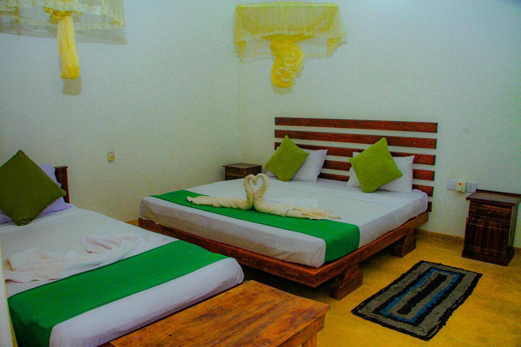 Banana Rest Sigiriya Bed & Breakfast Luaran gambar