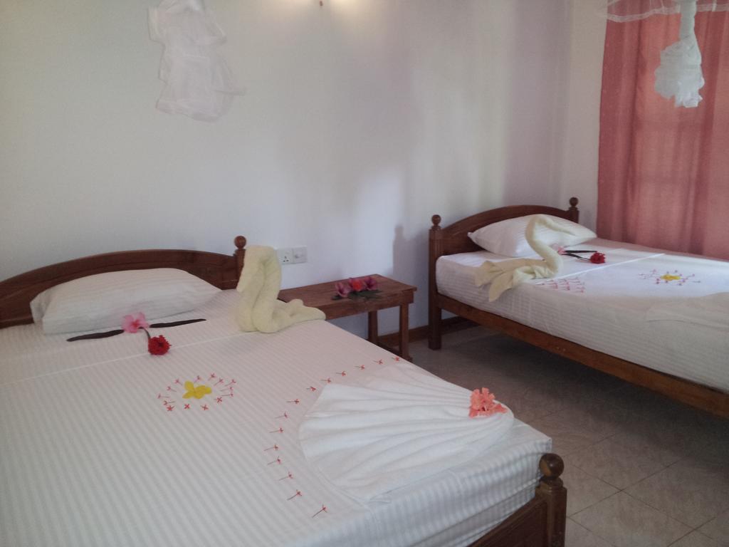 Banana Rest Sigiriya Bed & Breakfast Luaran gambar